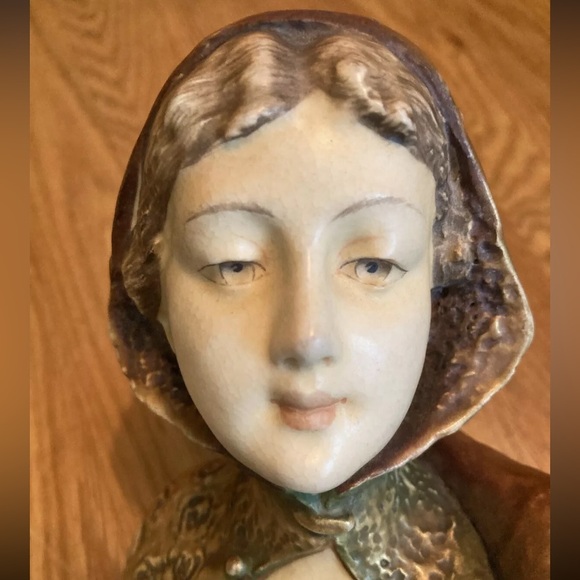 Art Nouveau Bust AMPHORA - Picture 5 of 15